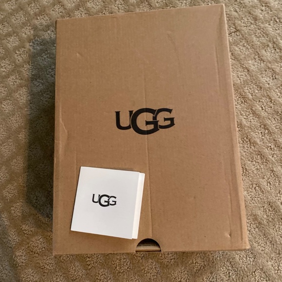 UGG Boots Shearling -Fair Condition - Picture 14 of 16